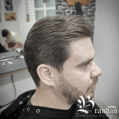 Barbeiro – Raphael Brandão